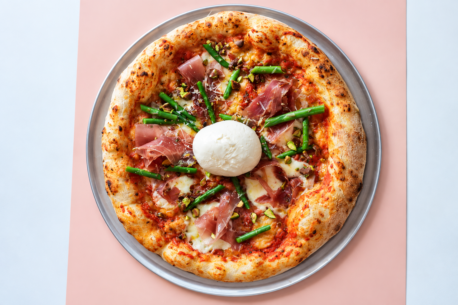 Pizza artesanal con burrata